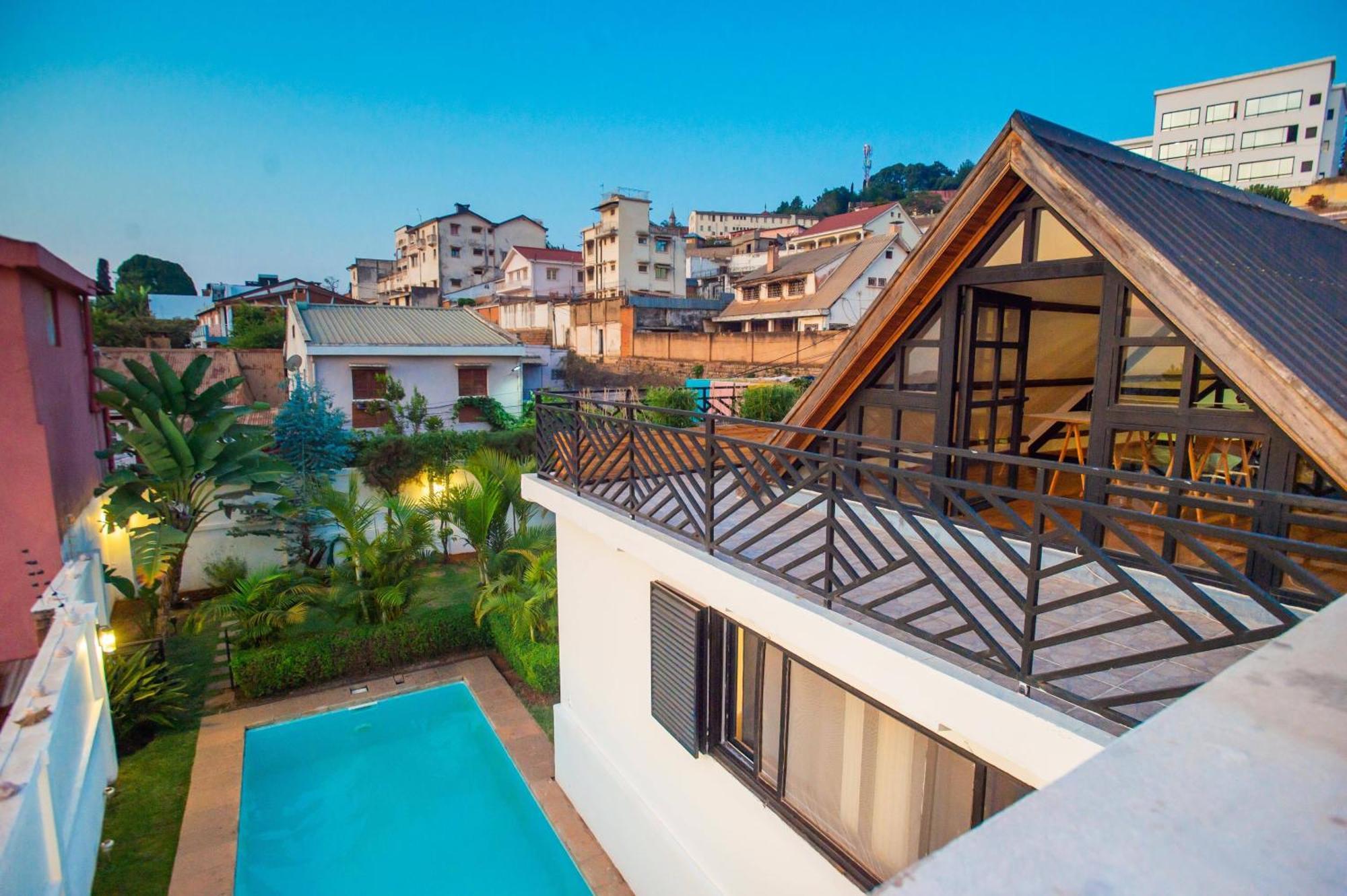 אנטננריבו Joyau Secret # Jardin # Piscine # Bien-Etre # Prox Centre Ville מראה חיצוני תמונה